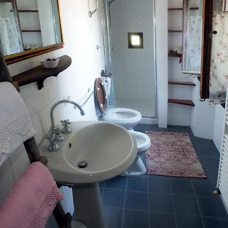 Le Poggiole فندق مبيت وإفطار Fiano (Piedmont)