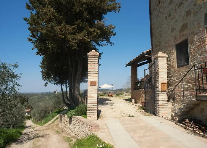 Le Poggiole Bed & Breakfast